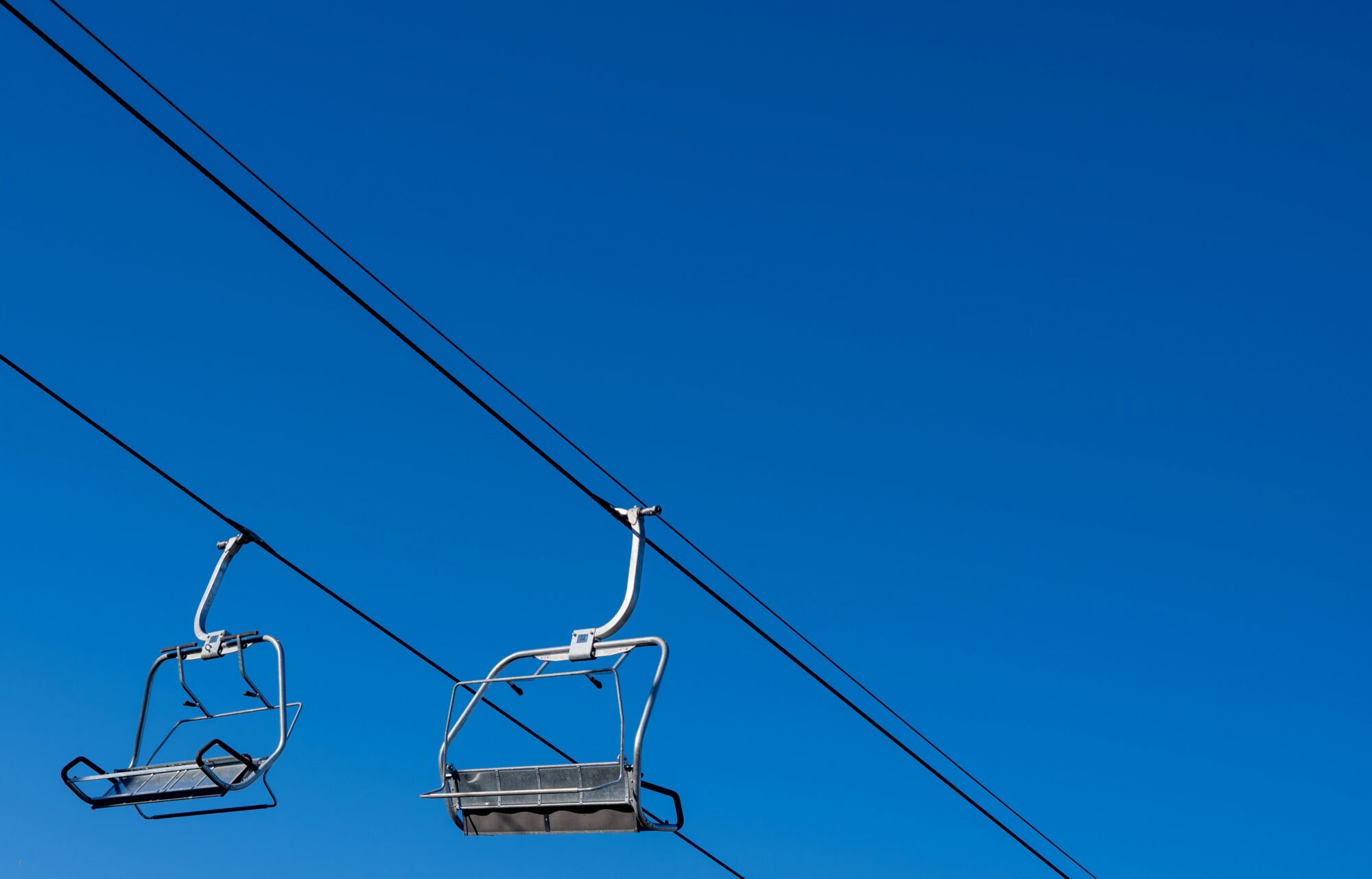 Adrien kz RE4l0 XP 8 unsplash