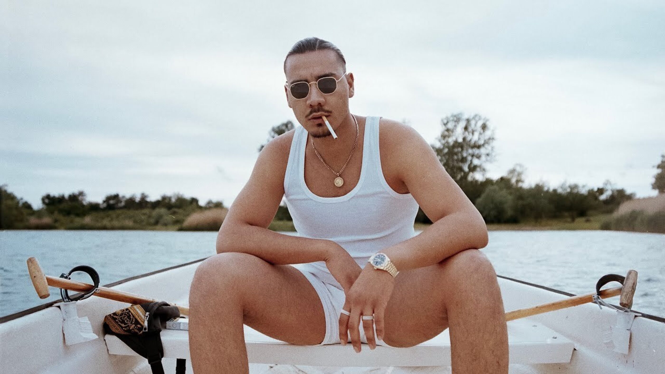 Apache 207, Musikvideo «Boot»